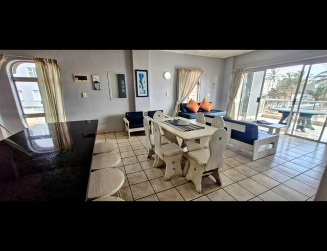 2 BEDROOM APARTMENT FOR SALE IN MARGATE BEACH